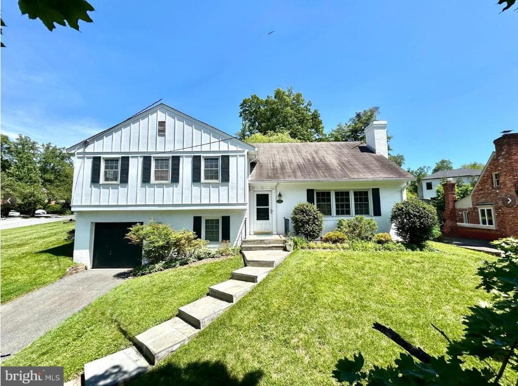 7805 Fulbright Court