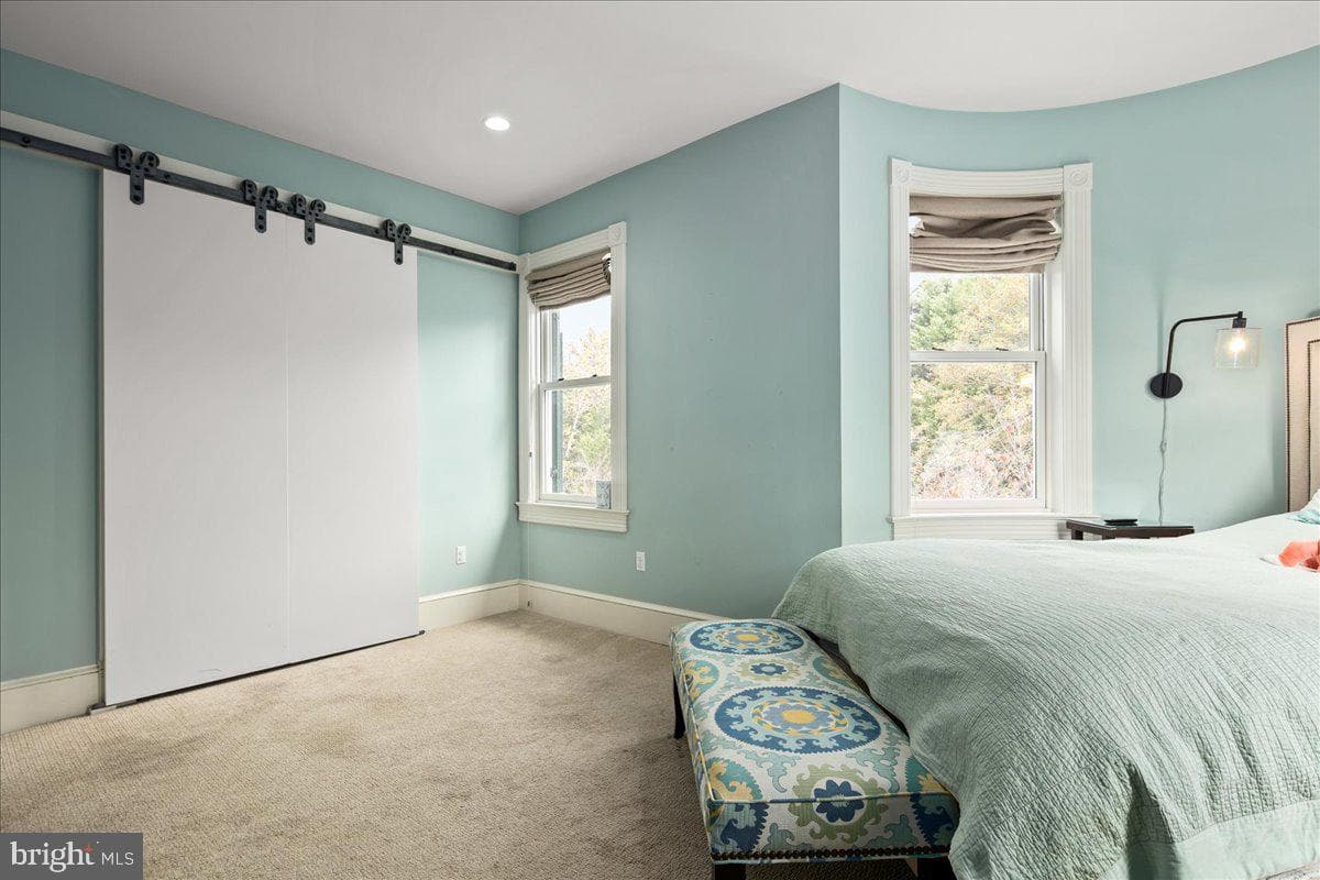 10400 Montgomery Avenue photo 39