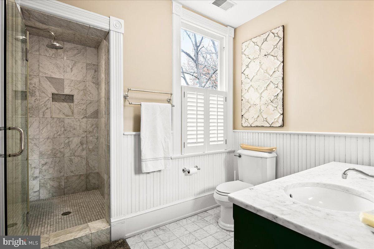 10400 Montgomery Avenue photo 41