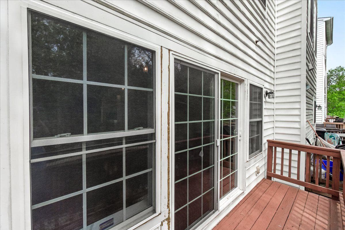 18733 Falling River Drive photo 20