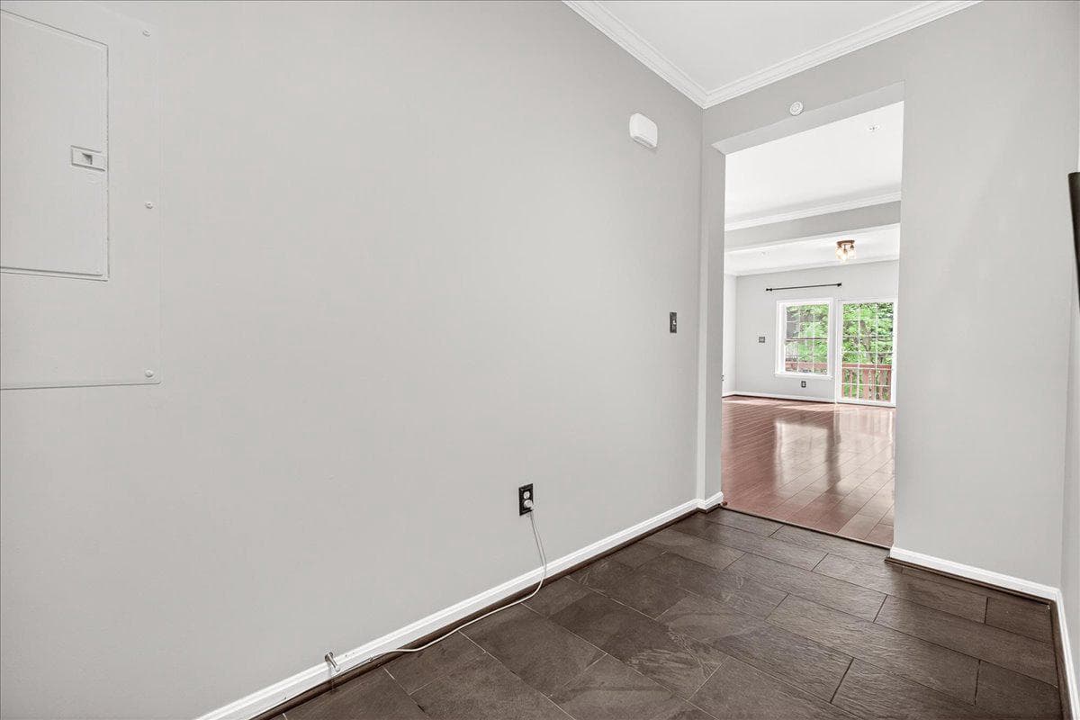 18733 Falling River Drive photo 7
