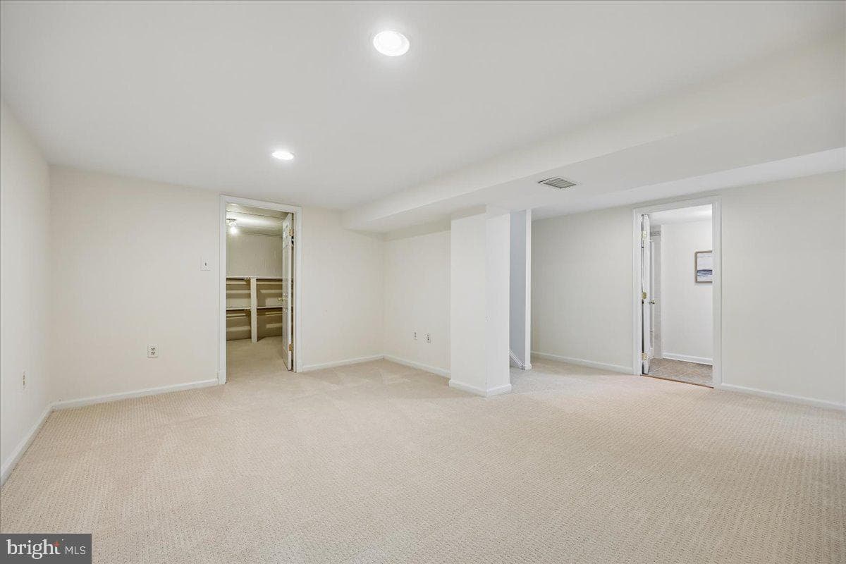 9814 Gartrell Place photo 23