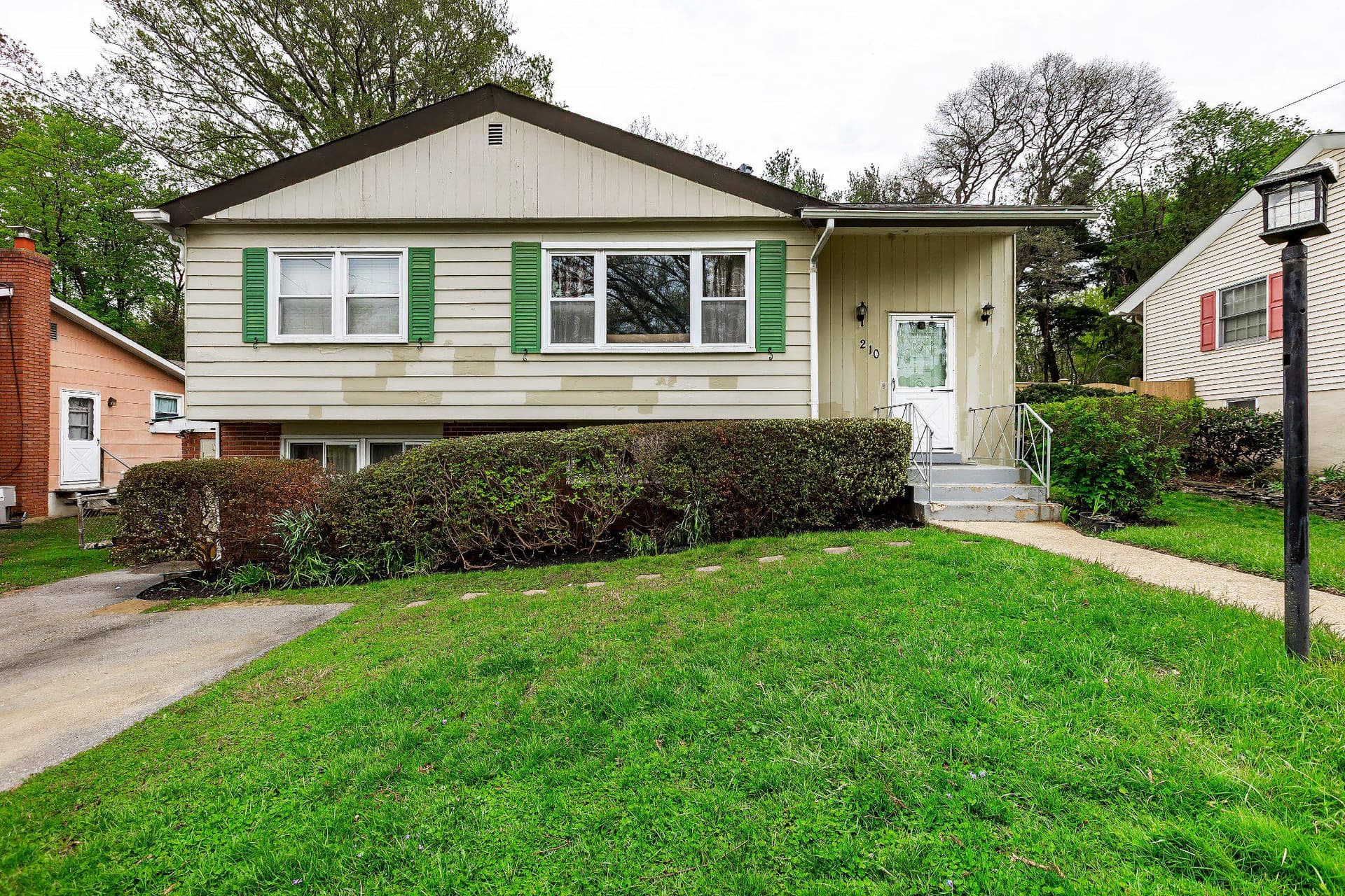 210 Hardy Place, Rockville