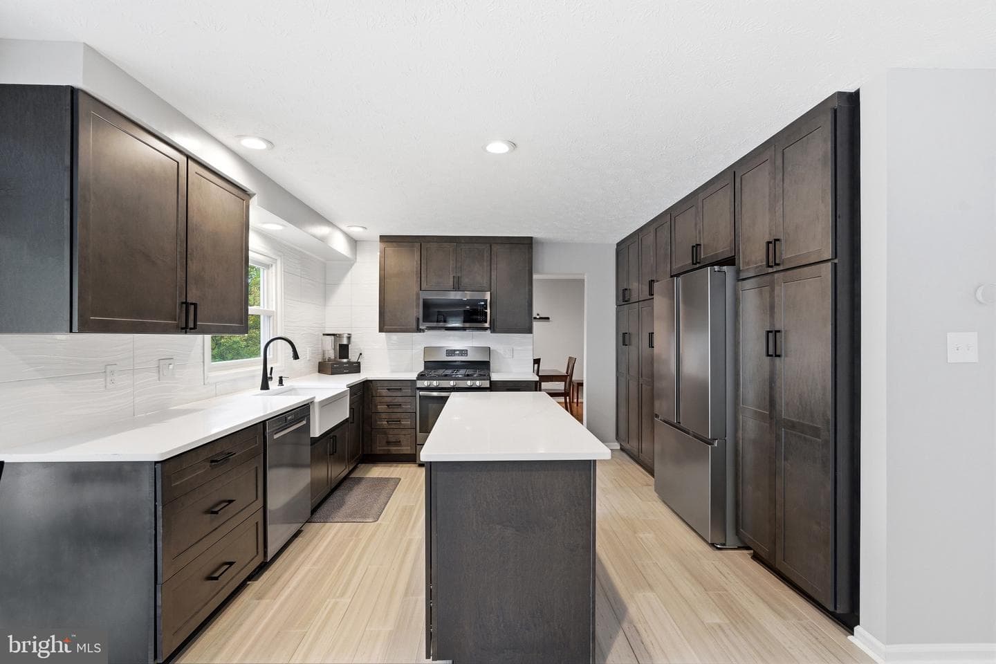 19010 Wootton Avenue photo 11