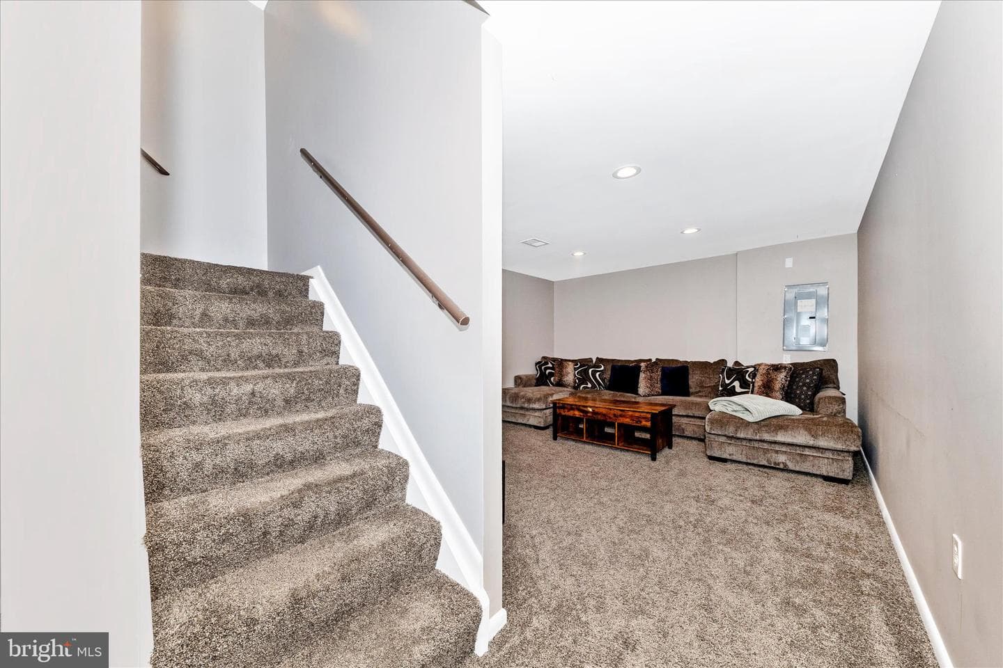 19010 Wootton Avenue photo 37