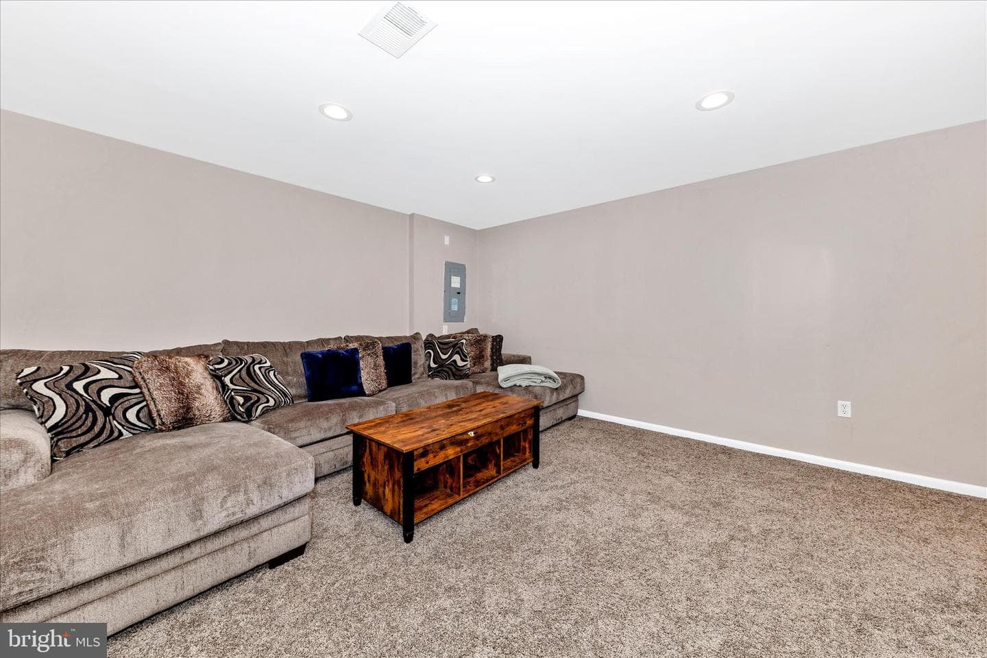 19010 Wootton Avenue photo 40
