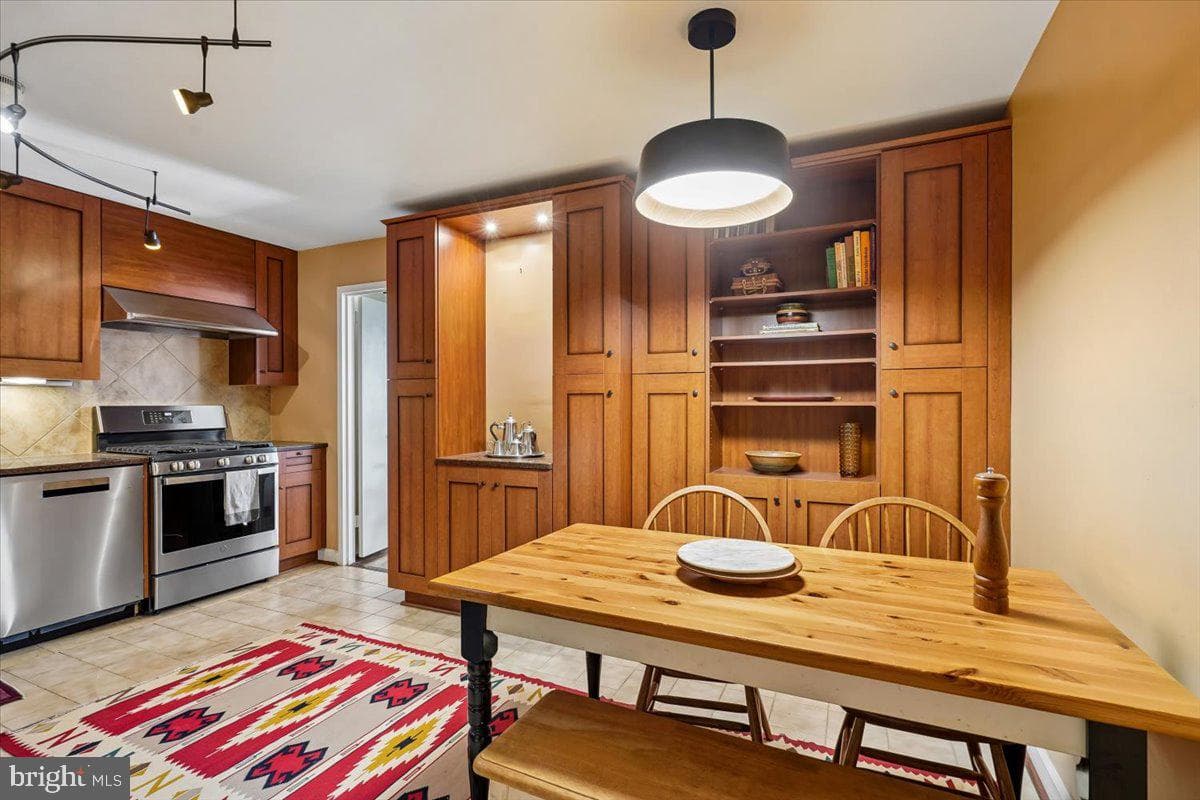 4620 N Park Avenue #1205 E photo 16