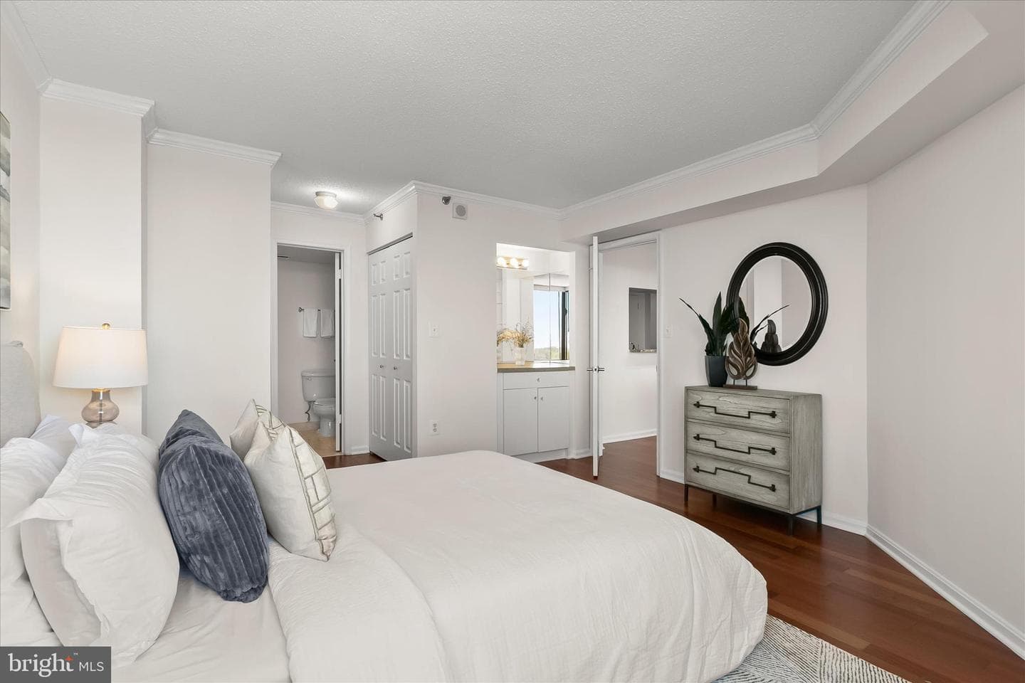 10101 Grosvenor Place #1106 photo 30