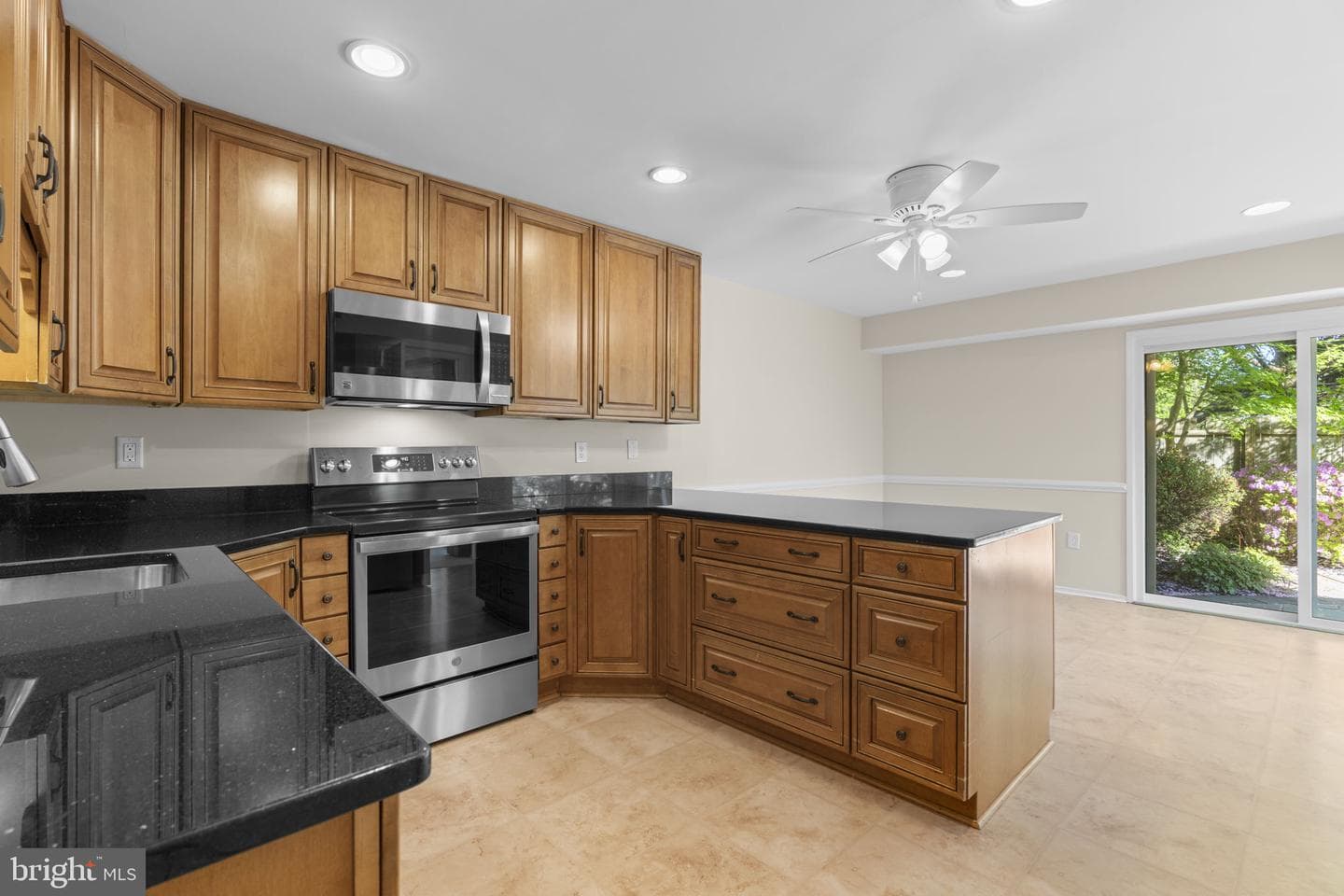 19101 Brooke Grove Court photo 13