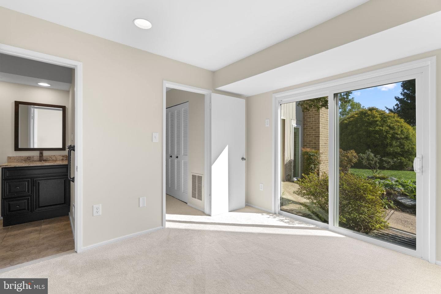 19101 Brooke Grove Court photo 19