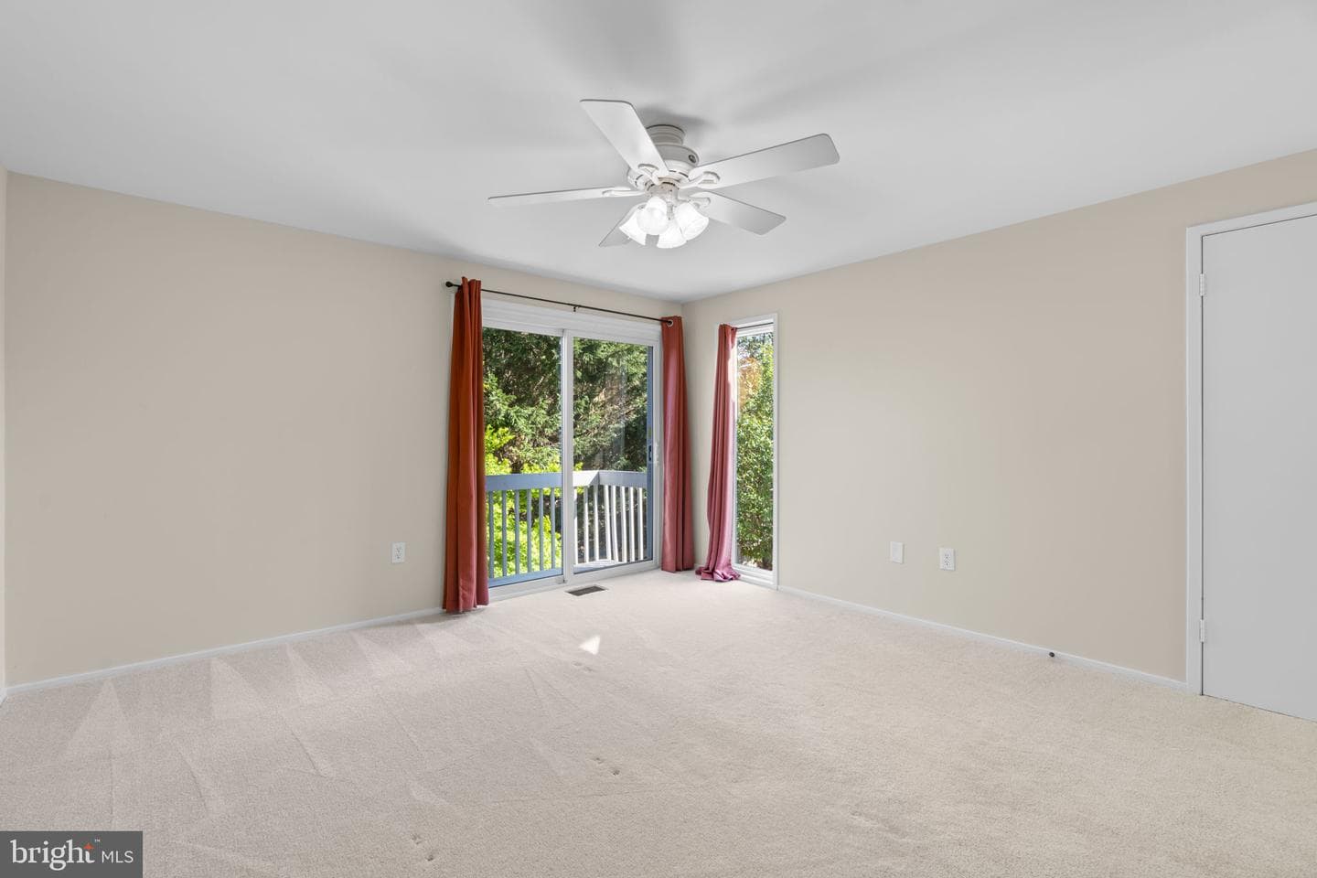 19101 Brooke Grove Court photo 21