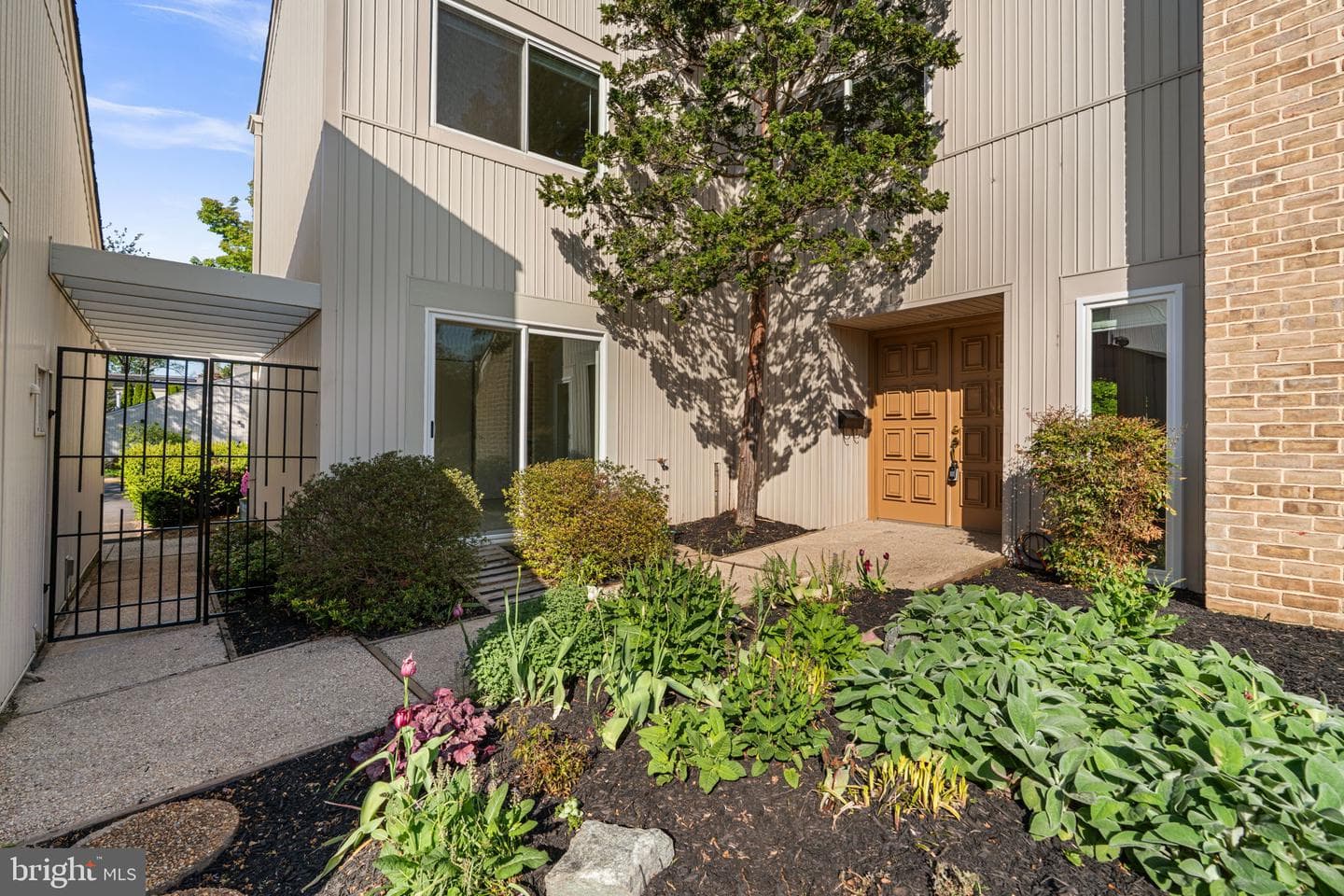 19101 Brooke Grove Court photo 44
