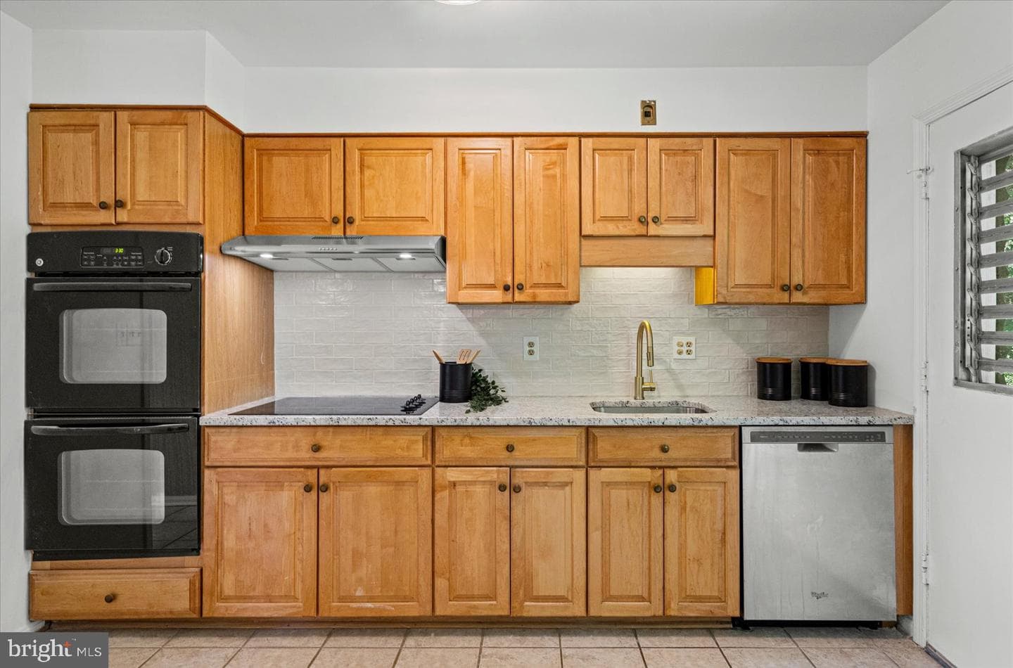 2300 Musgrove Road photo 6