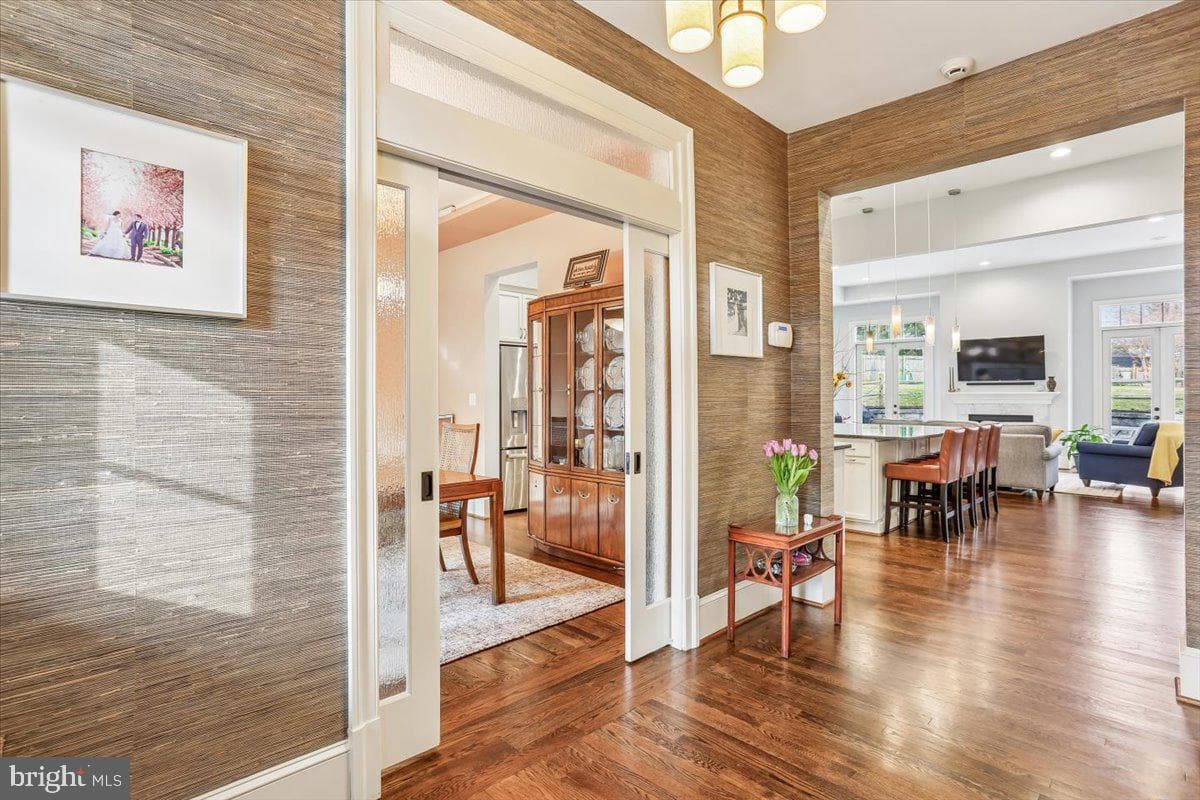 11405 Lund Place photo 5