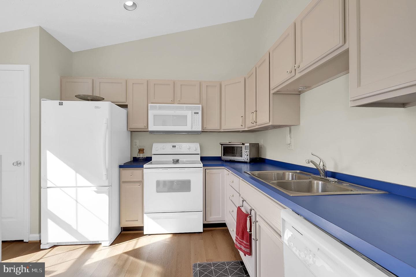 25909 Ridge Manor Drive #j photo 10