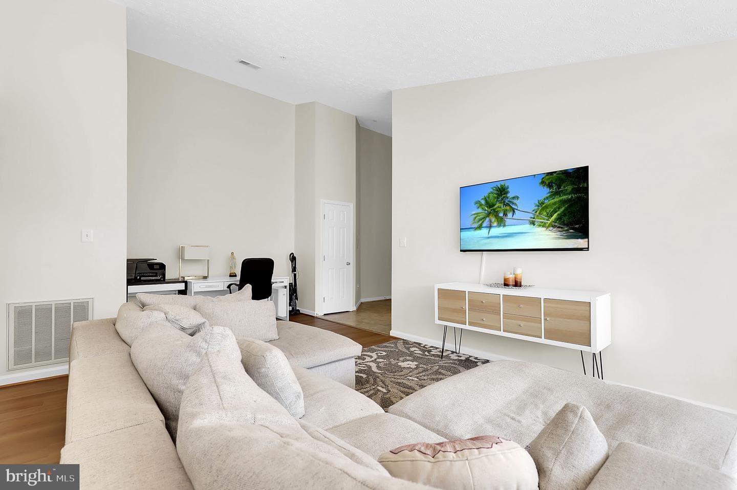 25909 Ridge Manor Drive #j photo 4