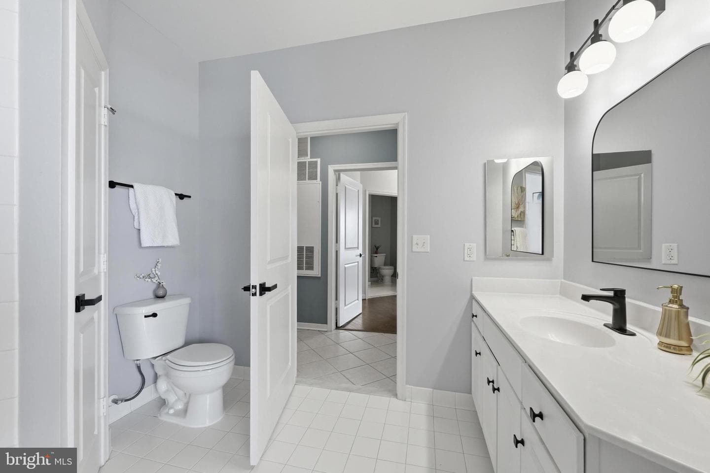 8045 Newell Street #506 photo 29