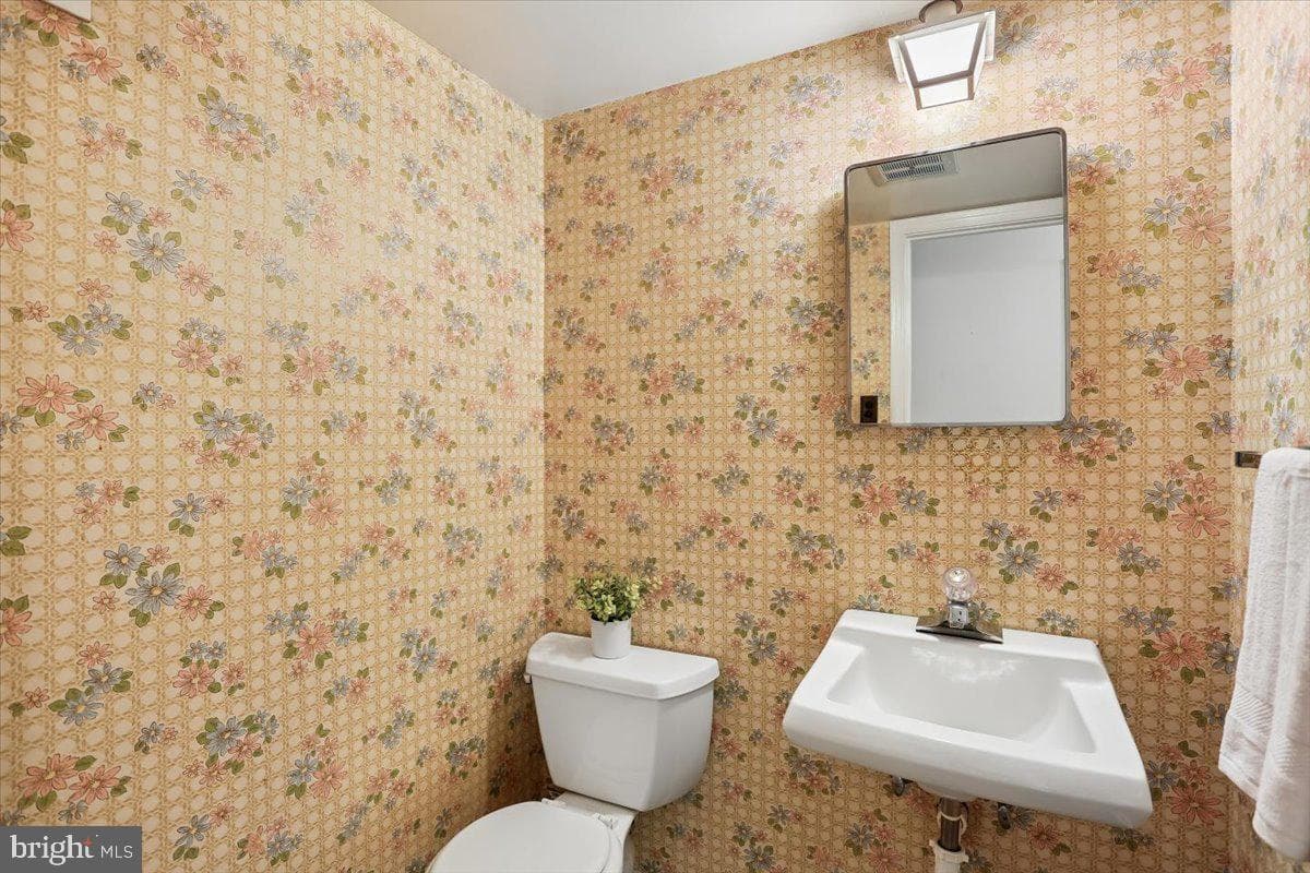 16725 Frontenac Terrace photo 34