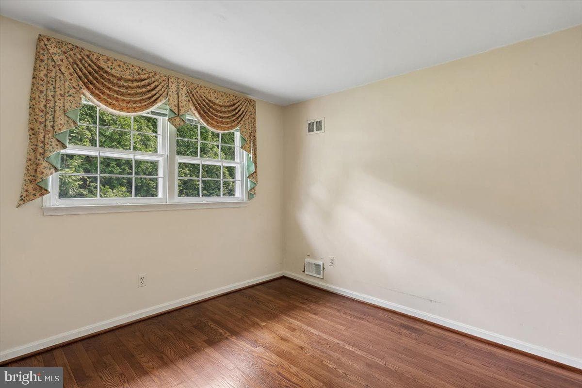 16725 Frontenac Terrace photo 46