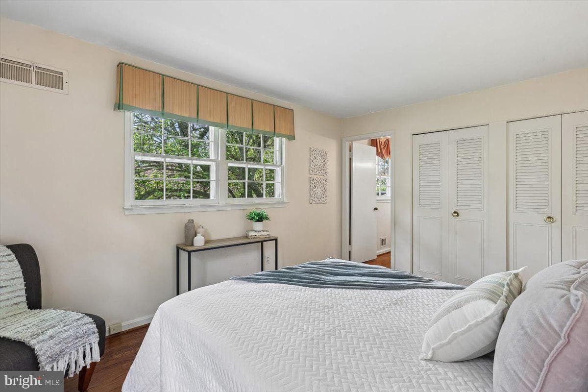 16725 Frontenac Terrace photo 49