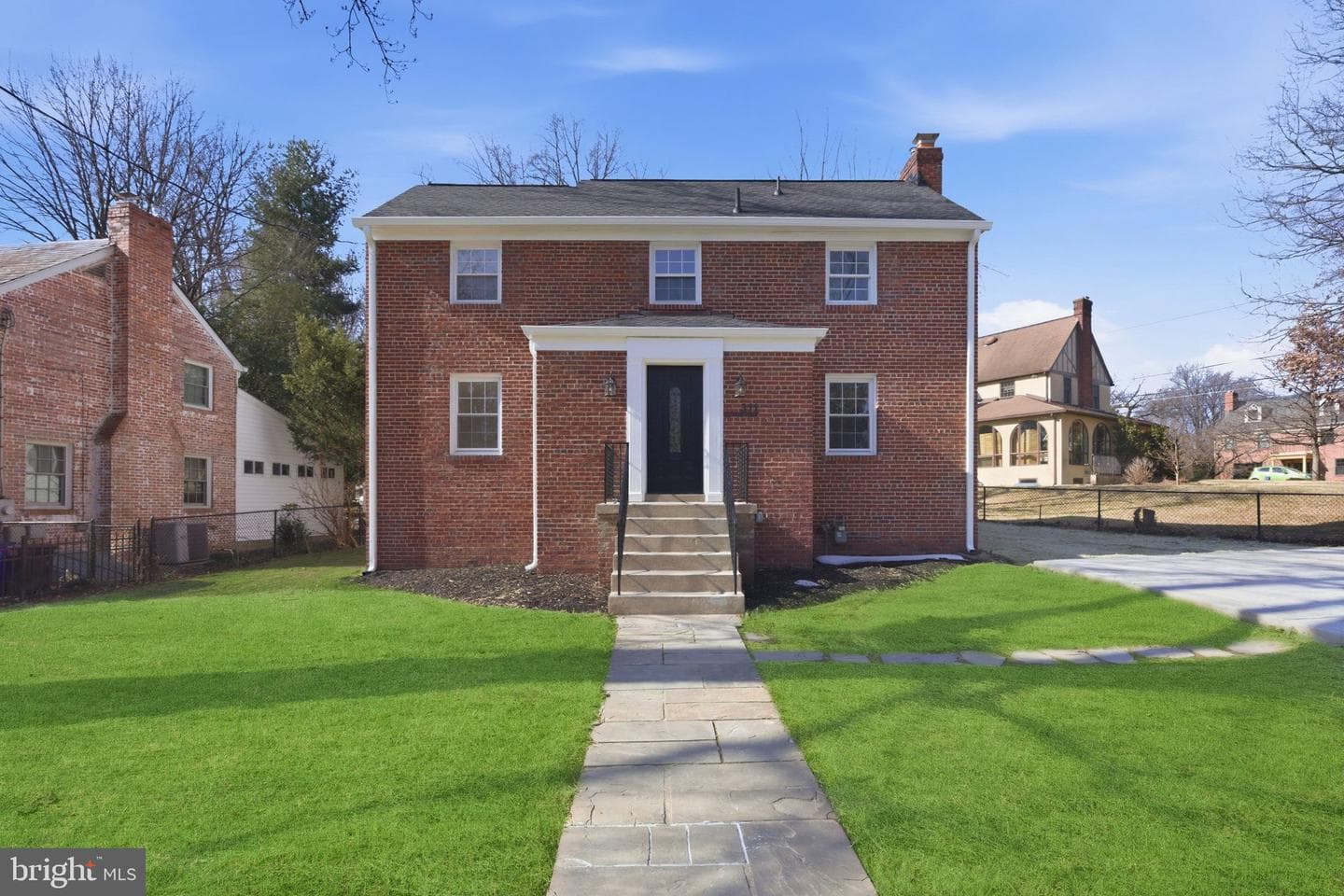 311 Ellsworth Drive photo 2