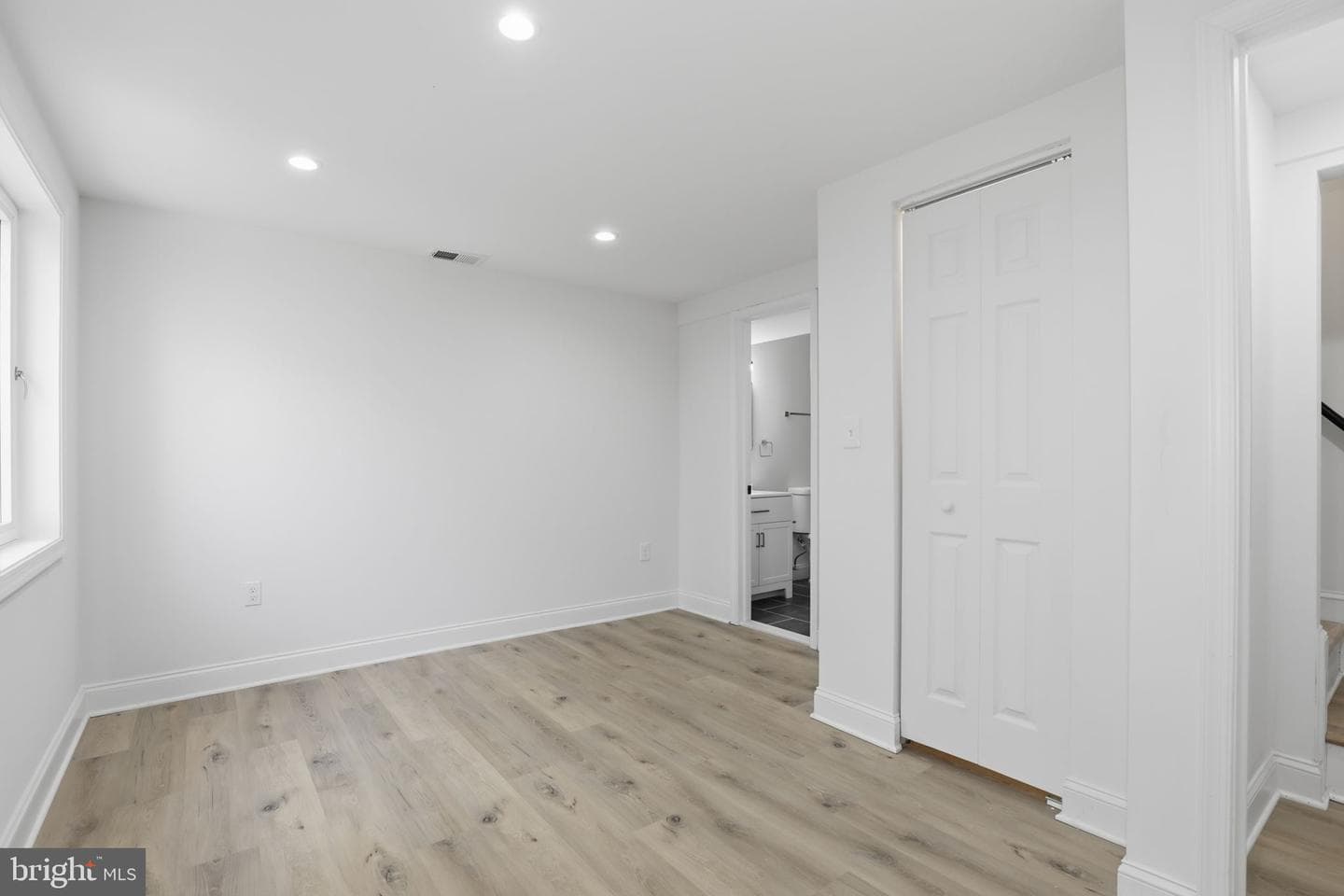 311 Ellsworth Drive photo 49