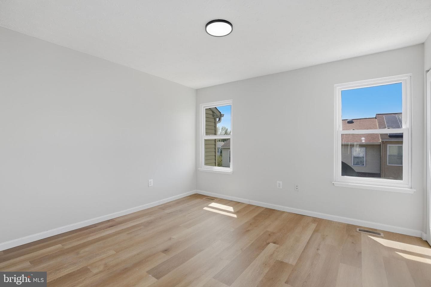 4251 Tazewell Terrace photo 22