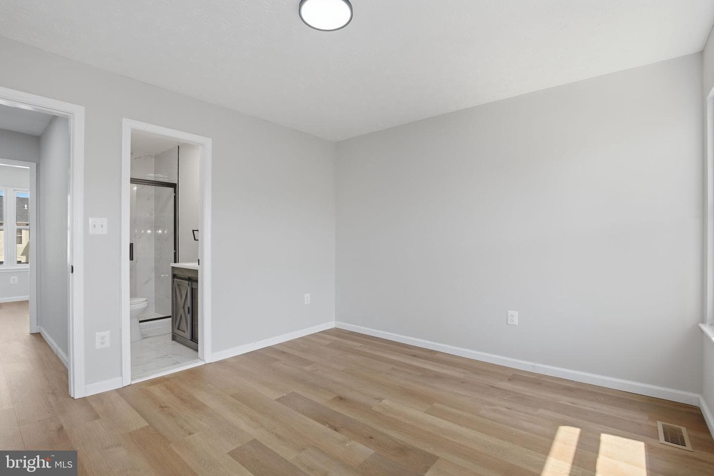 4251 Tazewell Terrace photo 25