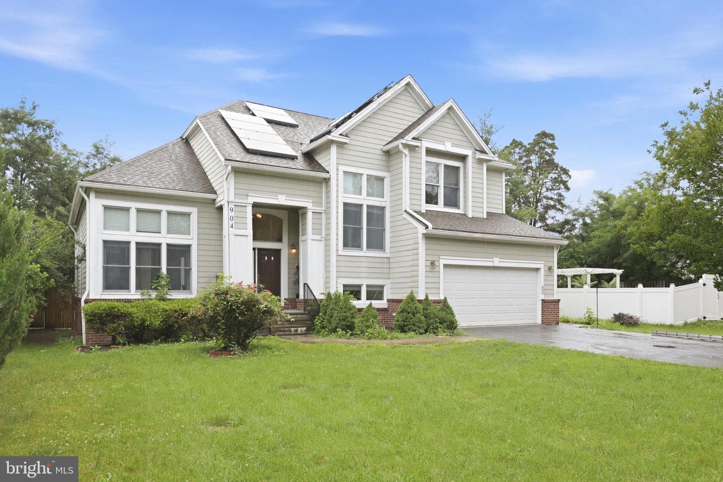 904 Milestone Dr, Silver Spring