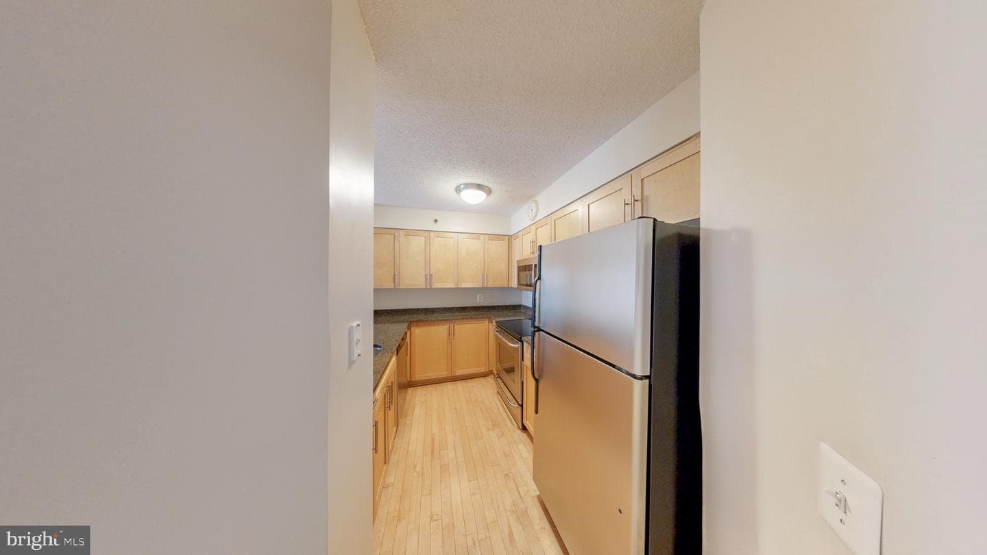 7500 Woodmont Avenue #s611 photo 6
