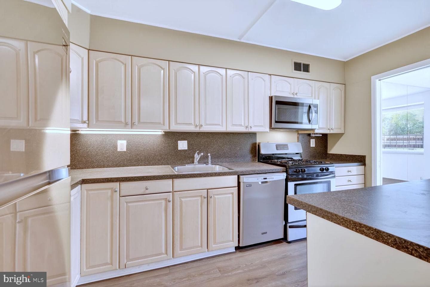 4515 Willard Avenue #708s photo 7