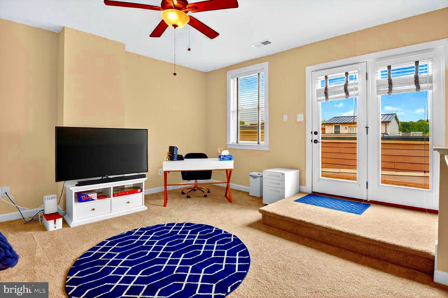 505 Uptown Street photo 25