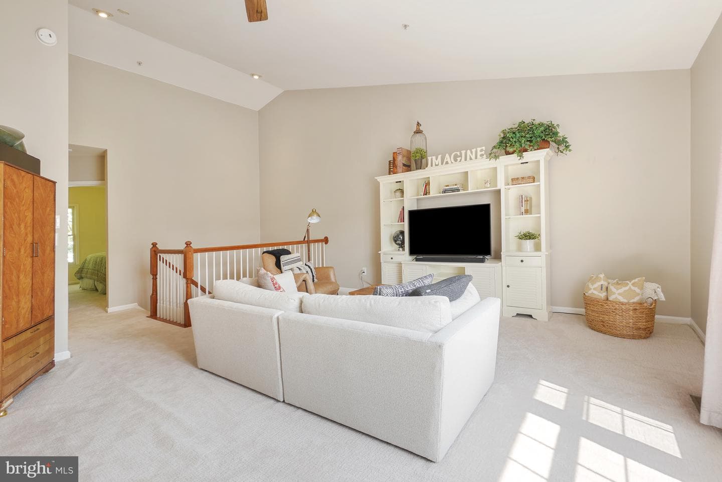 305 Hart Road photo 37