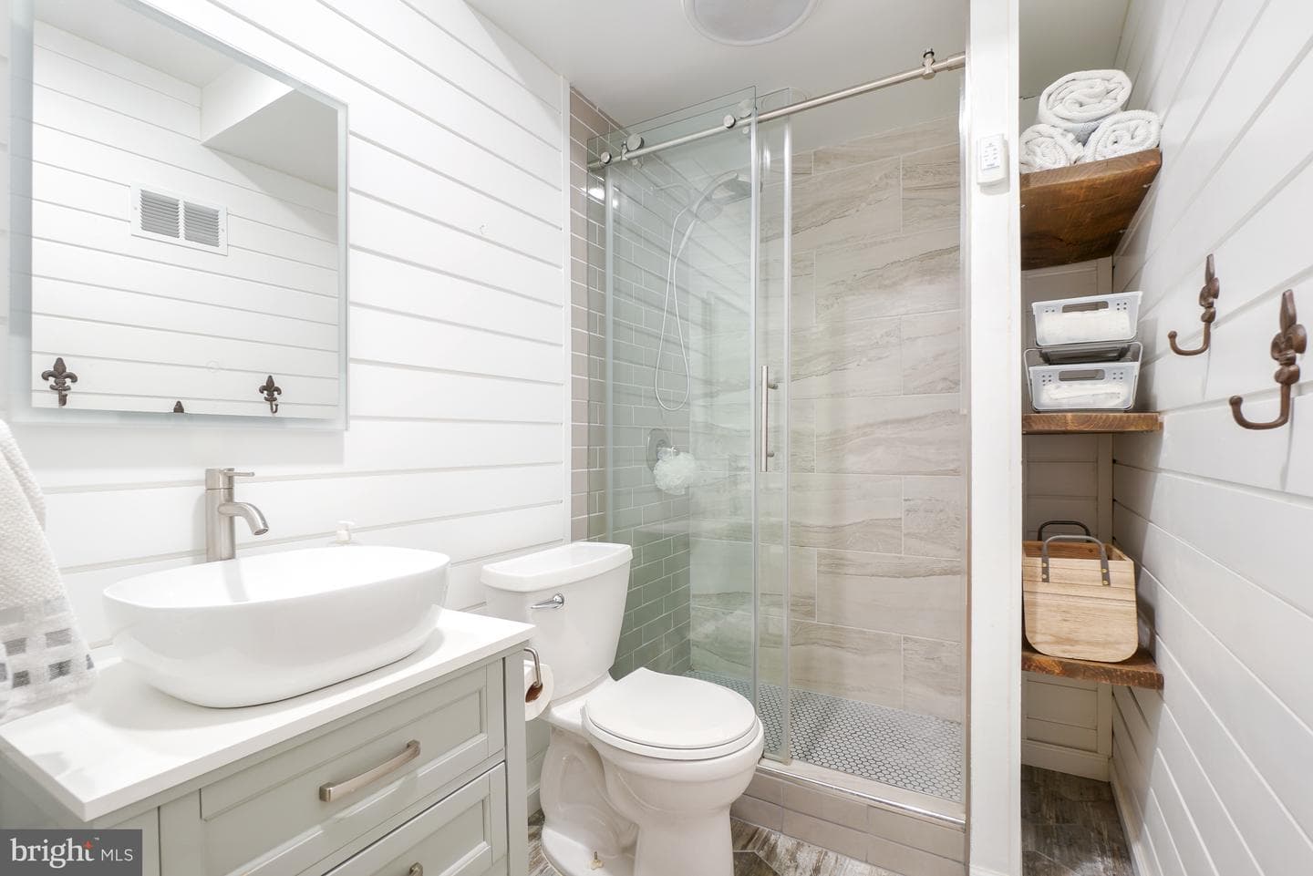 305 Hart Road photo 41