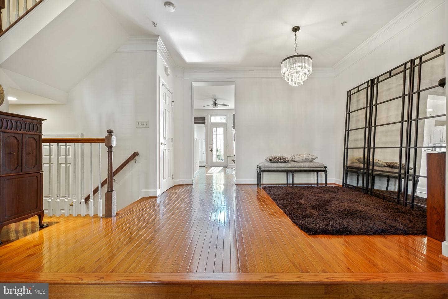 305 Hart Road photo 7