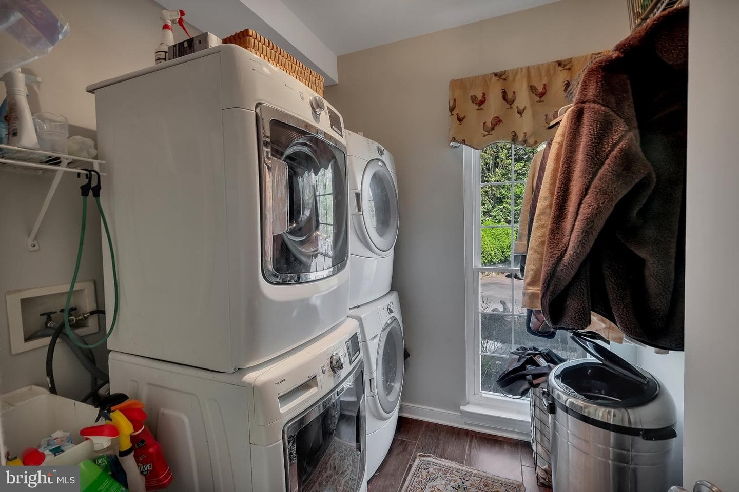 7804 Meadowvale Terrace photo 32