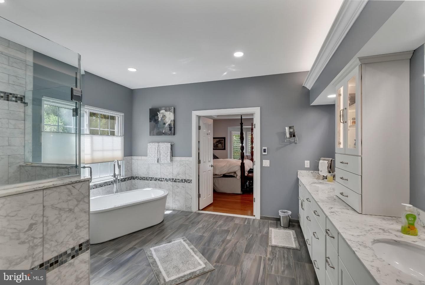 7804 Meadowvale Terrace photo 37