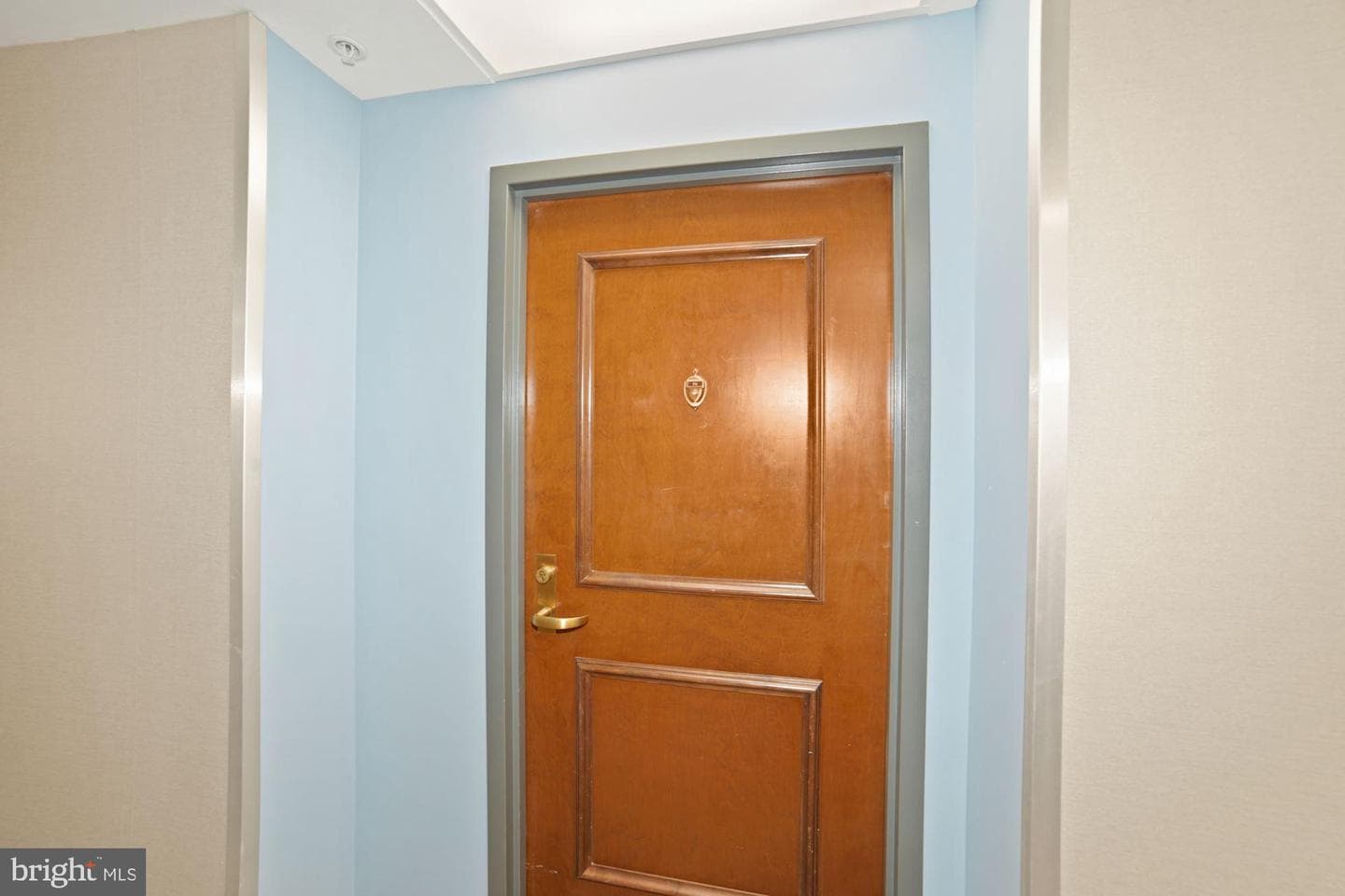 7111 Woodmont Avenue #514 photo 6
