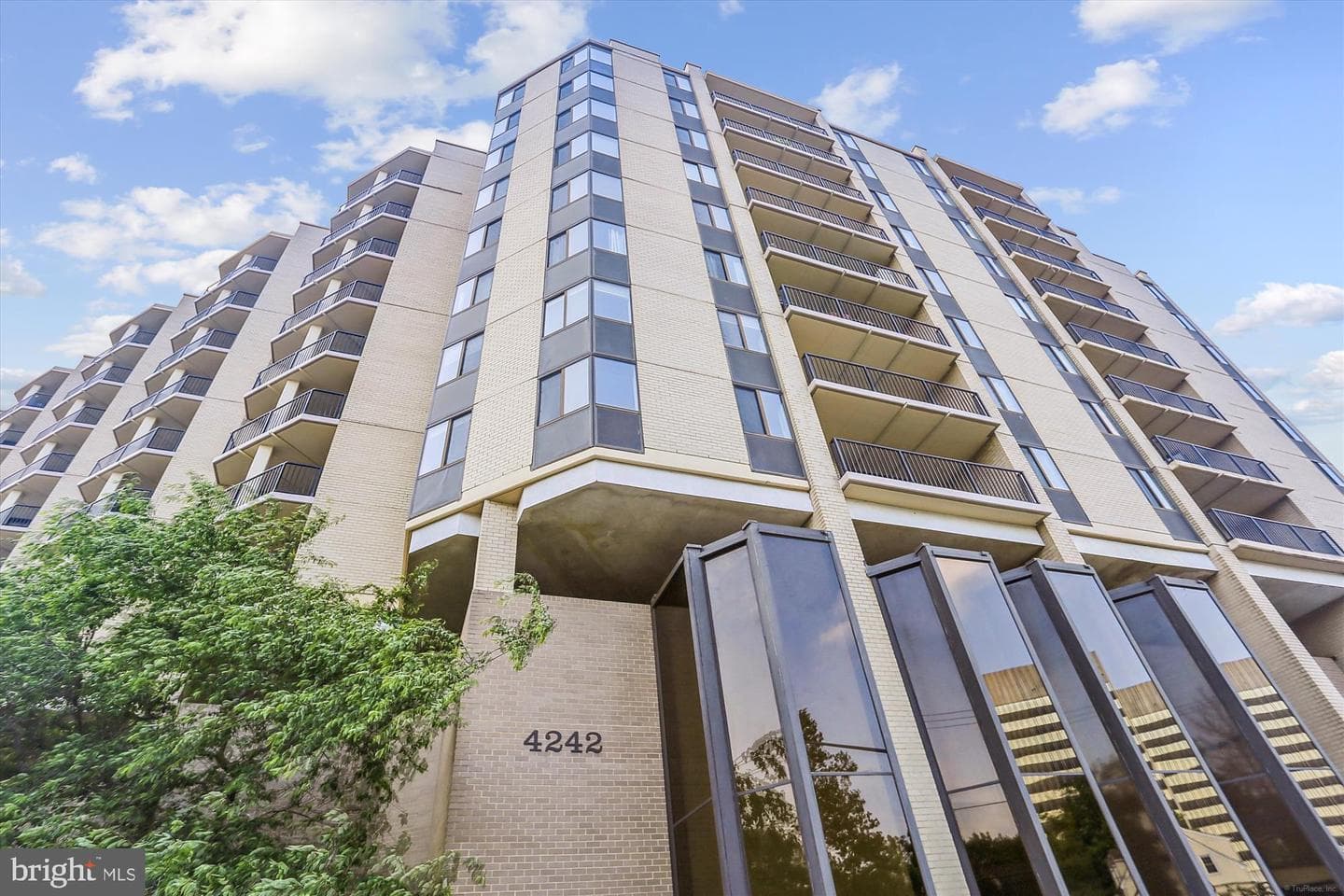4242 East West Highway #414 photo 40