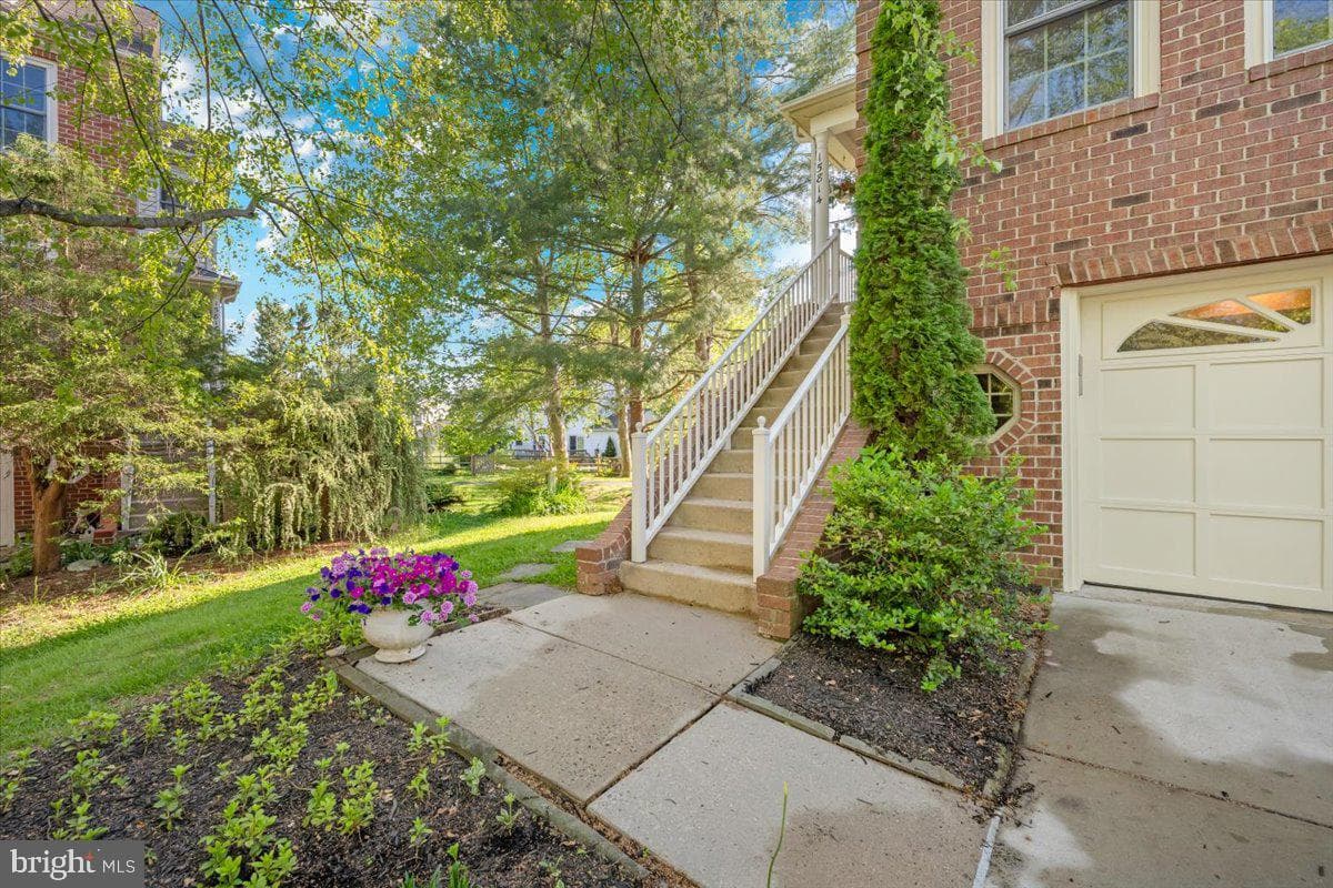 15814 Glacier Court photo 5