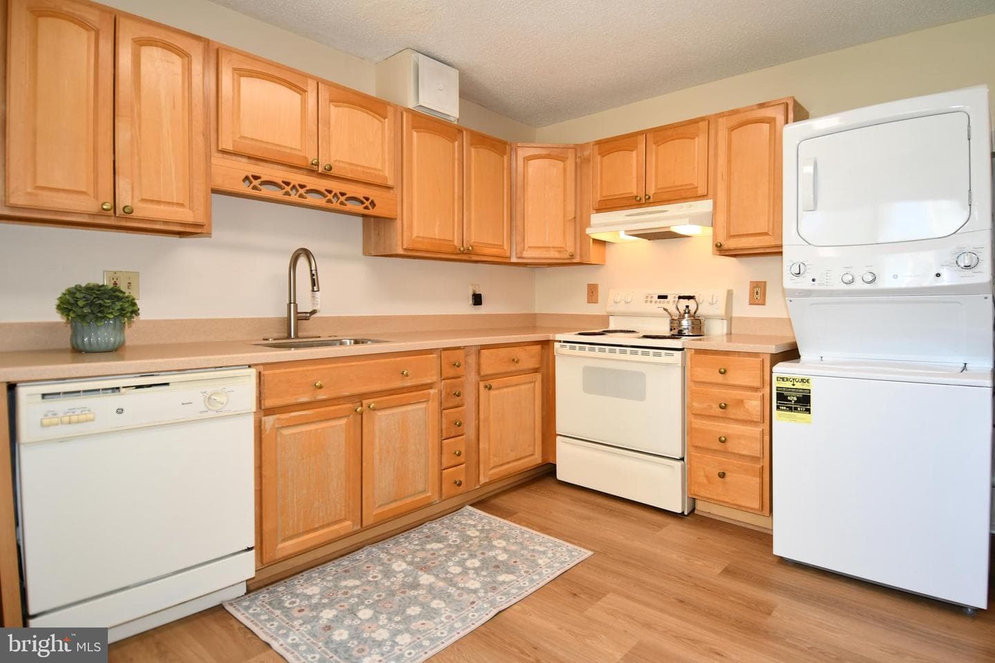 15101 Interlachen Drive #1-526 photo 12