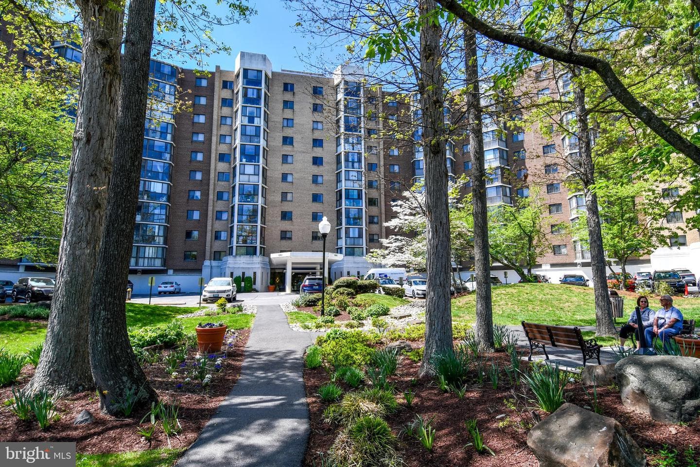 15101 Interlachen Drive #1-526 photo 5