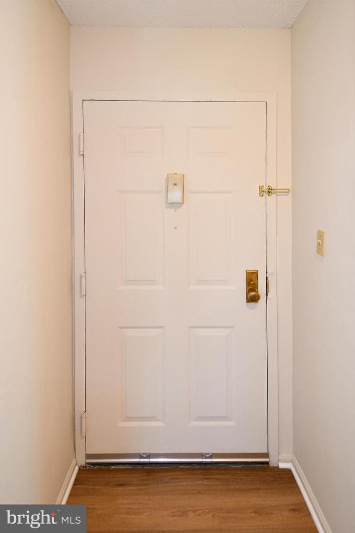 15101 Interlachen Drive #1-526 photo 7