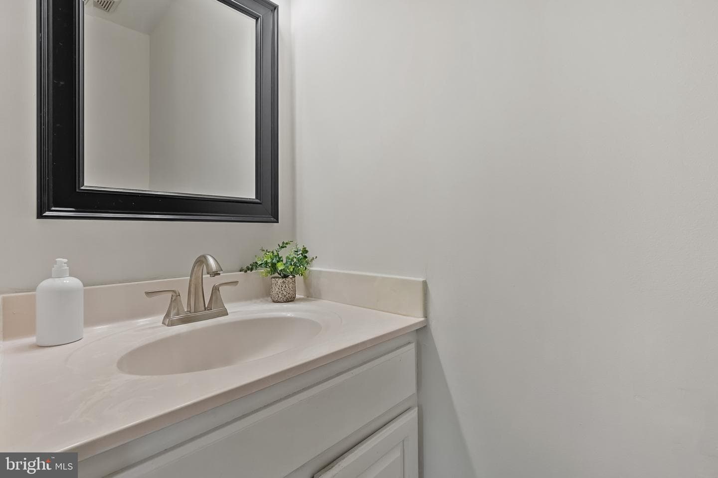 11519 Aldburg Way photo 6