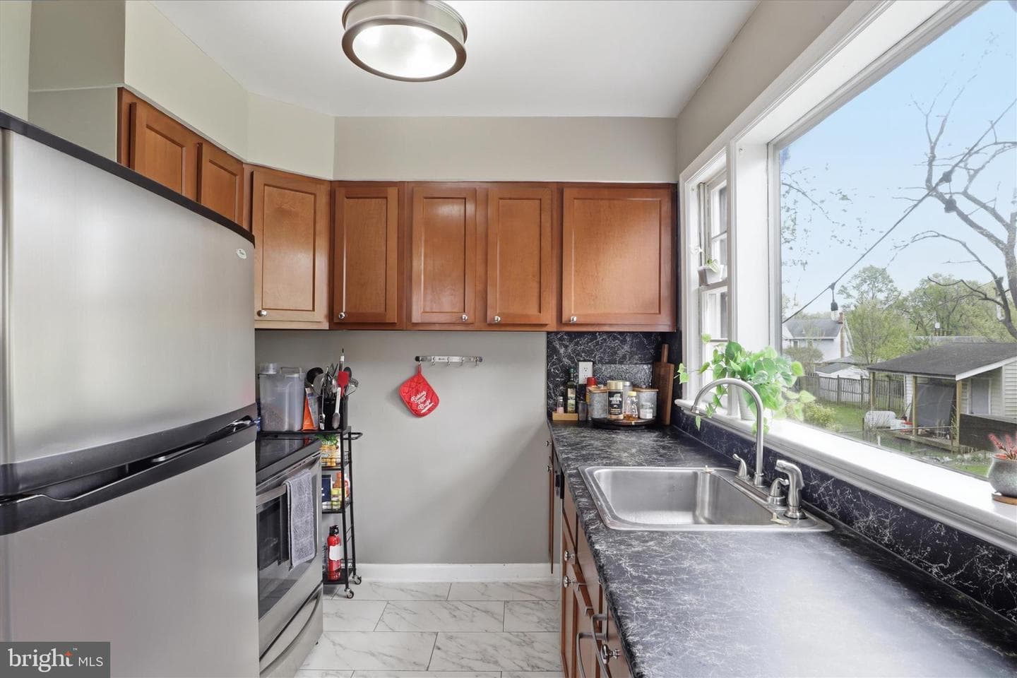 1506 Hanby Street photo 8