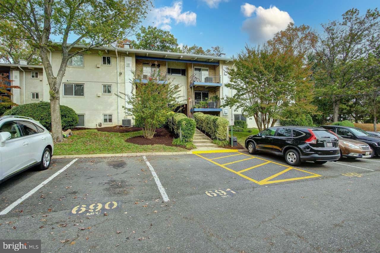 11408 Cherry Hill Road #103 photo 30