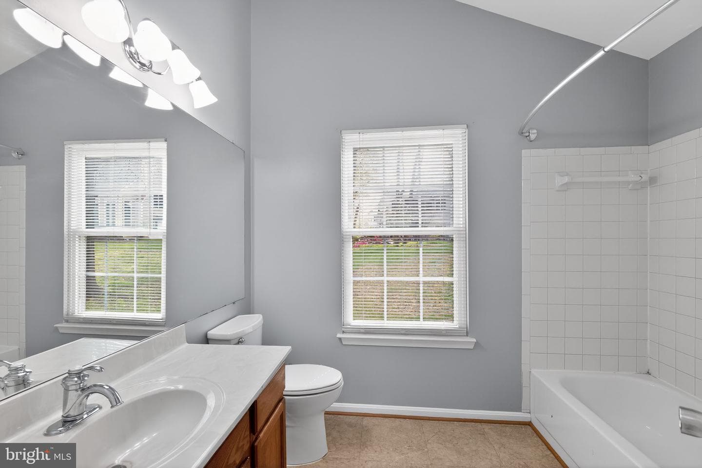 12909 Summer Hill Drive photo 25