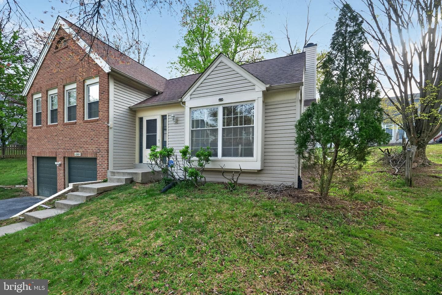 12909 Summer Hill Drive photo 3