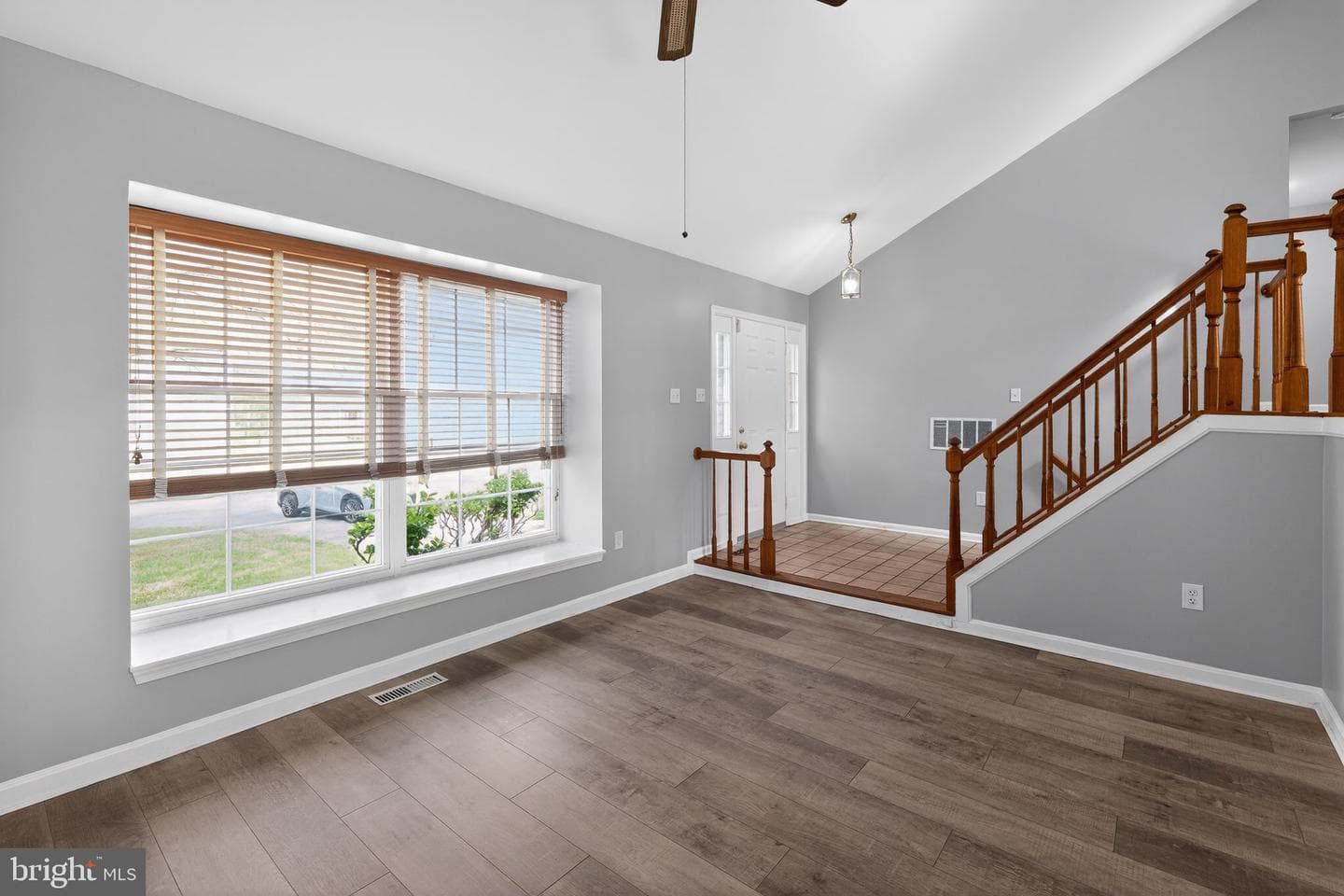 12909 Summer Hill Drive photo 6