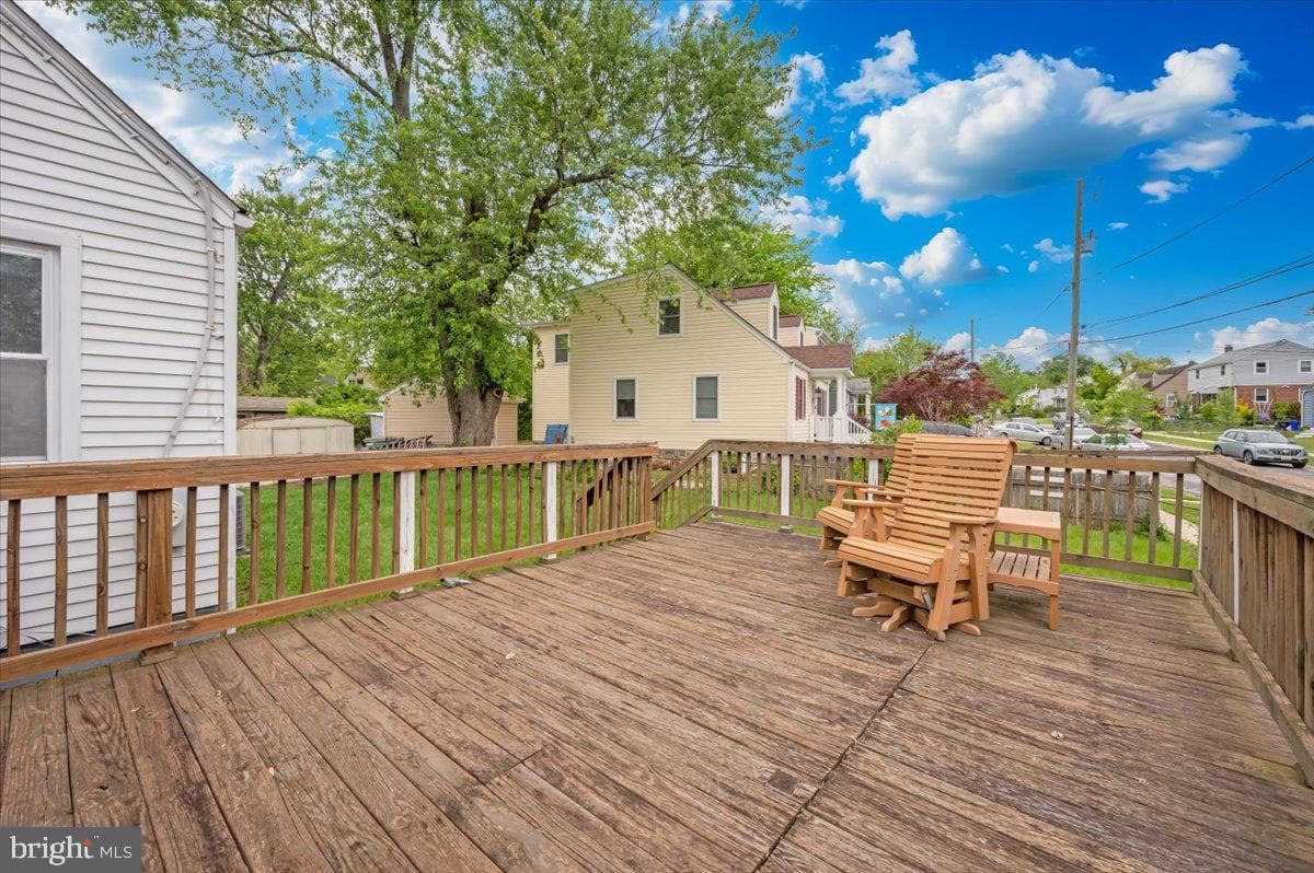 9813 Braddock Road photo 38